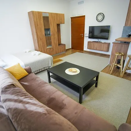 Aparthotel Prenociste Sole *
